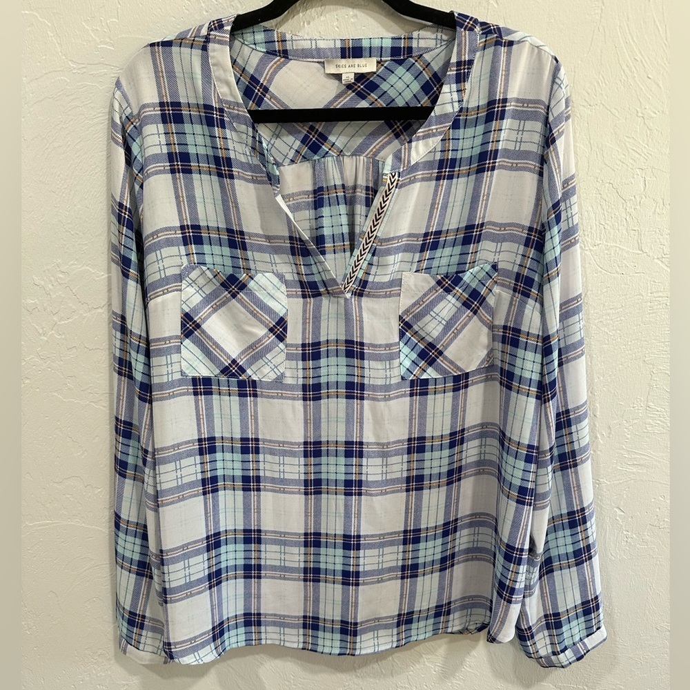 Skies are blue plaid blouse (XL)